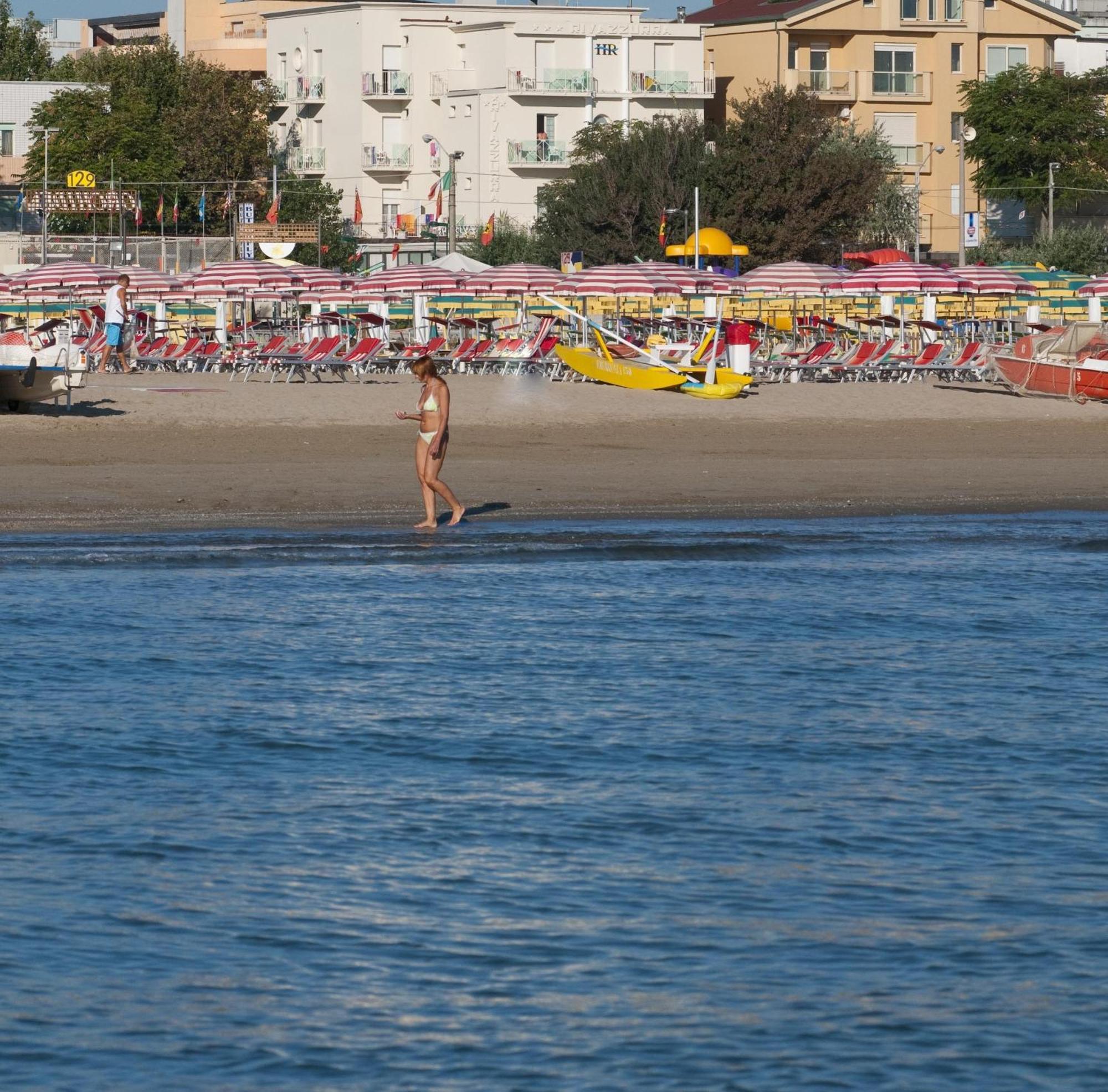 Hotel Rivazzurra Rimini Exterior photo